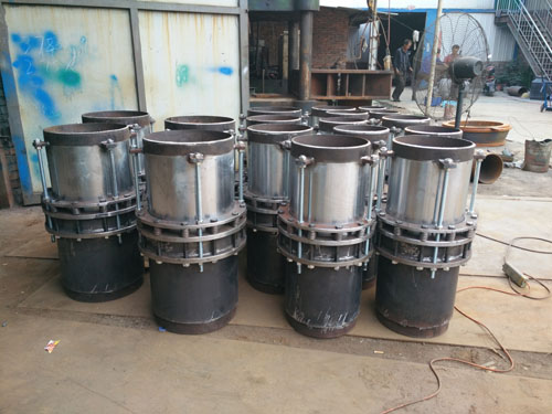 補(bǔ)償器安裝現(xiàn)場(chǎng)